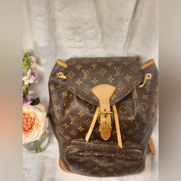 Auth Louis Vuitton Montsouris GM backpack - Picture 4 of 16